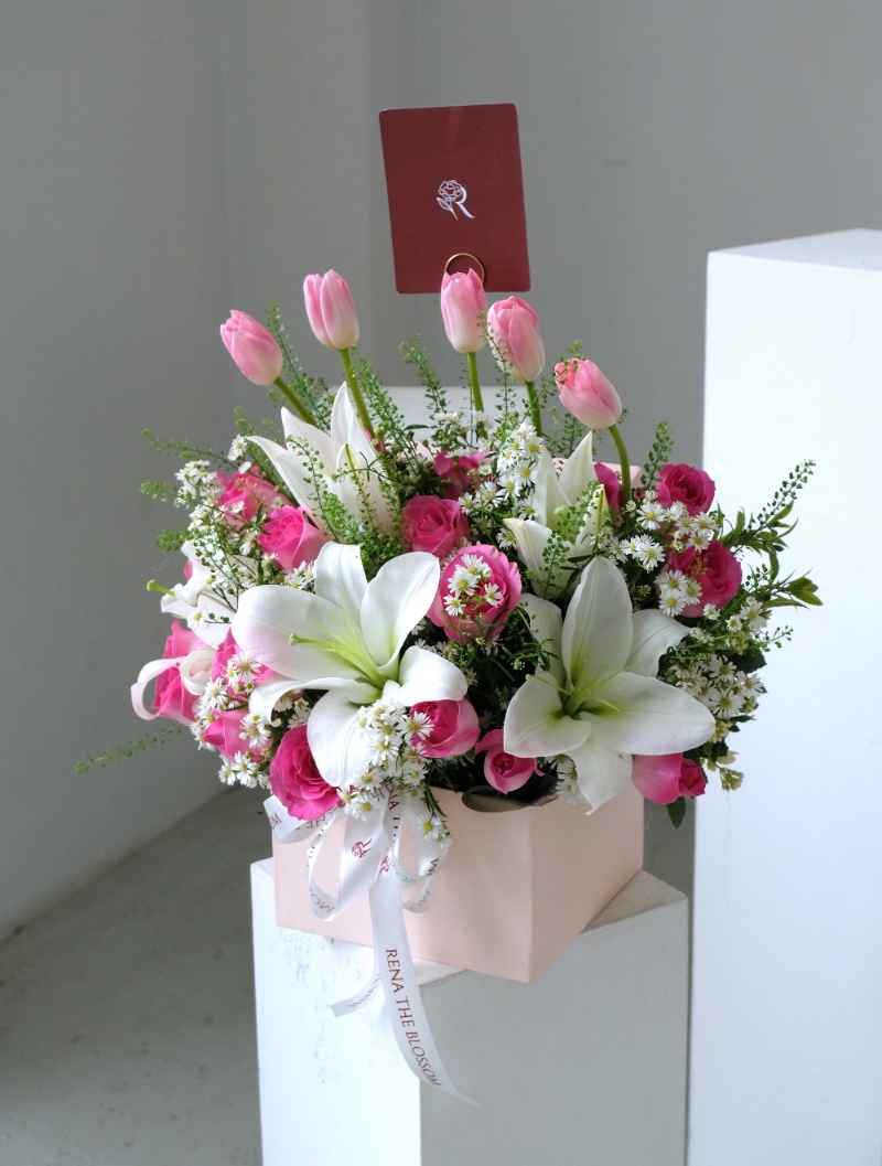 Hot Pink Rose / Pink Tulip